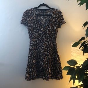 Forever 21 floral v neck flare mini dress